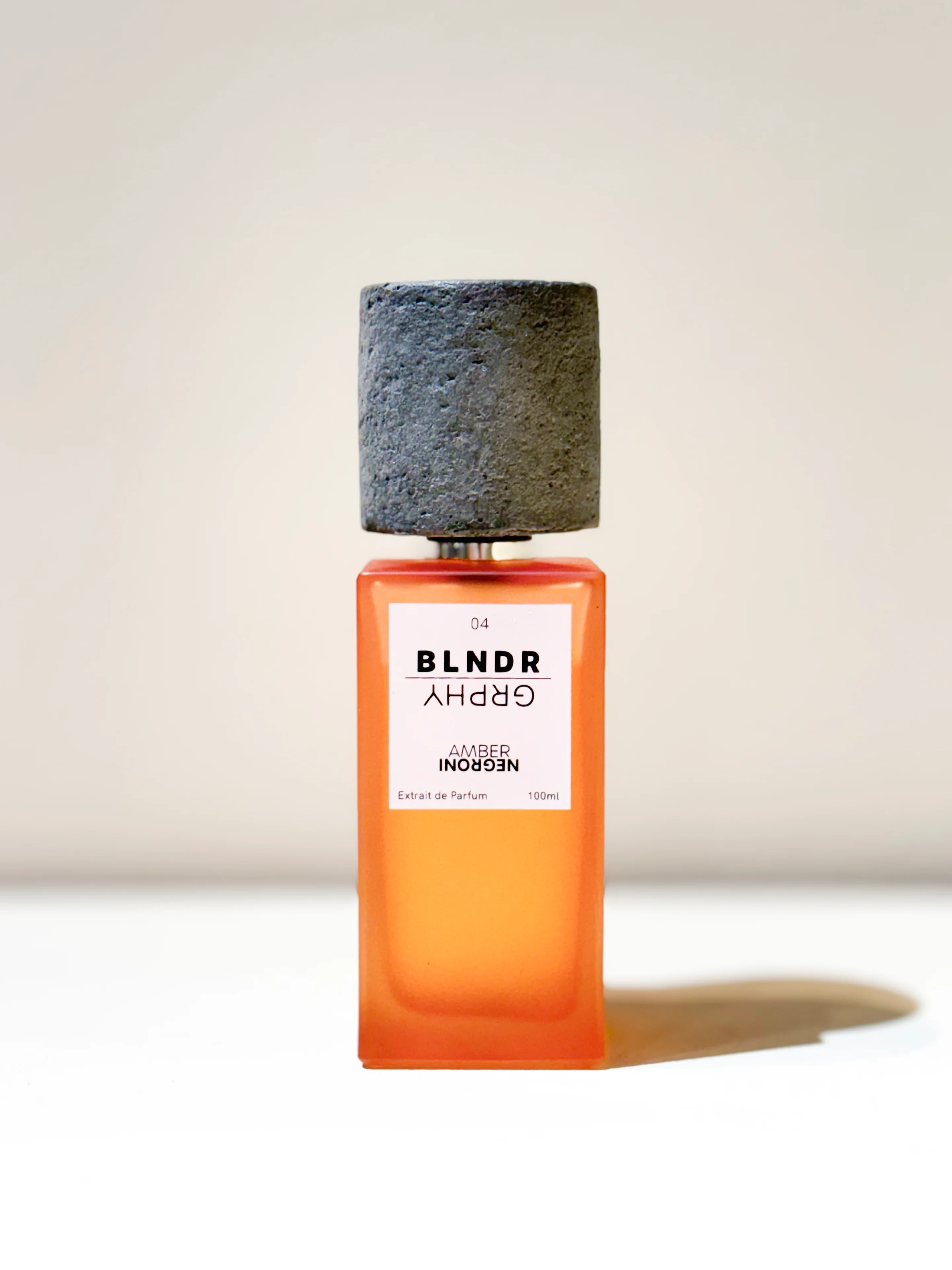 BLNDRGRPHY AMBER NEGRONI